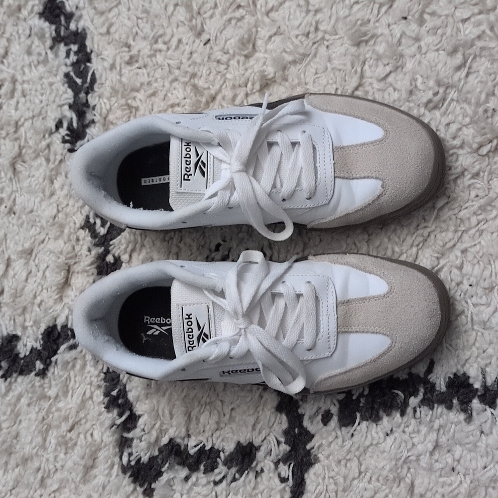 Reebok tennis shoes